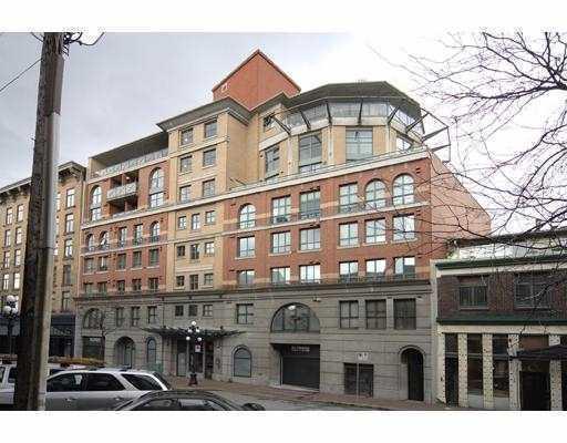 55 Alexander St Gastown loft condos and lofts 2