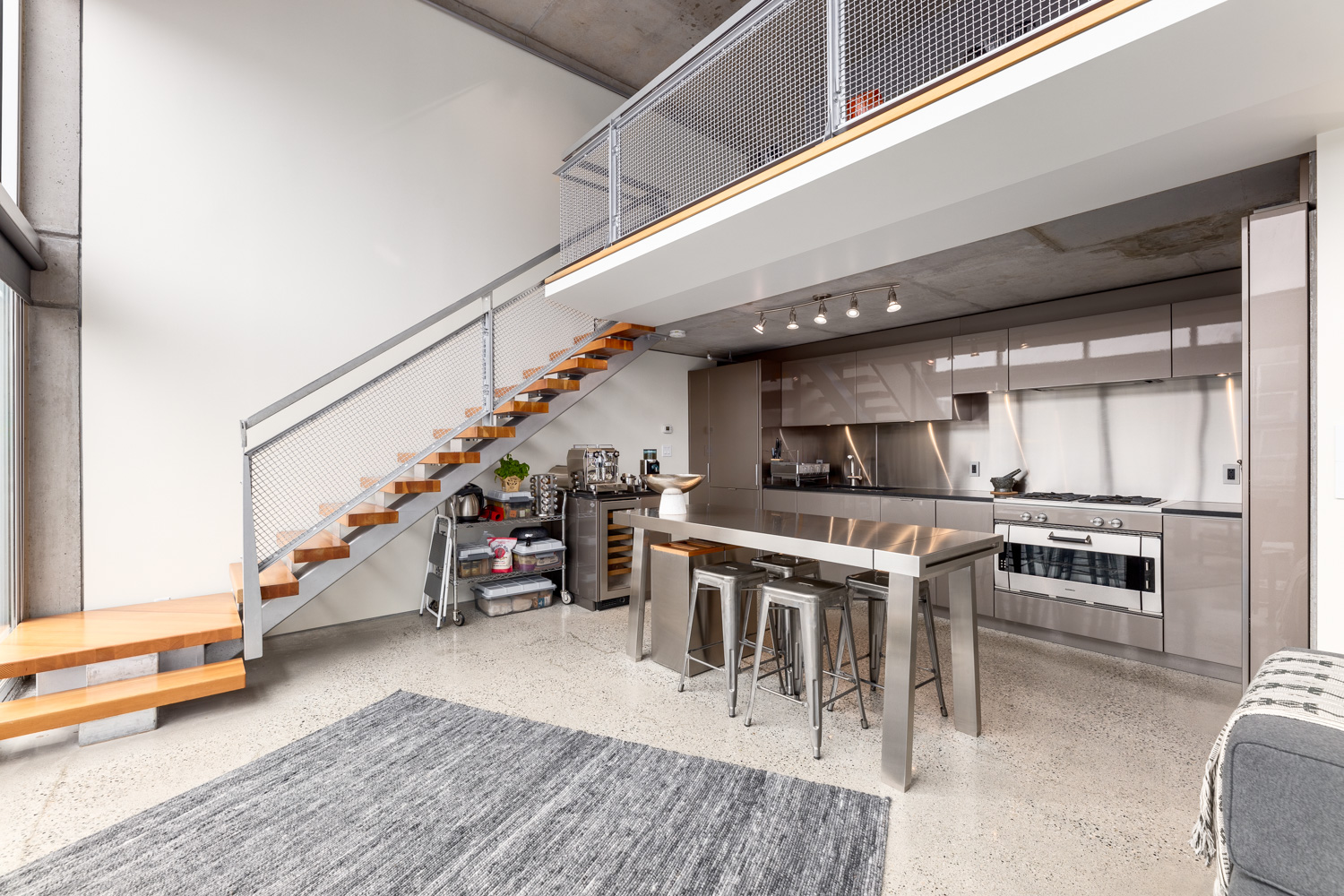 610 1540 w 2nd avenue web 3