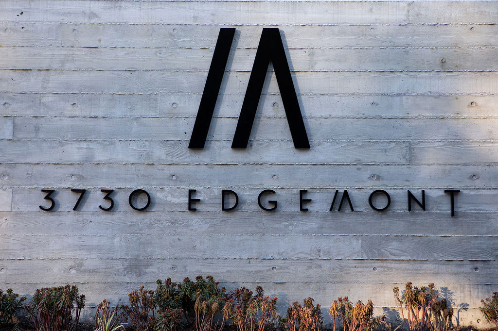 3730 Edgemont Blvd - modern home by Mcfarlane Biggar Architects Entrance Sign