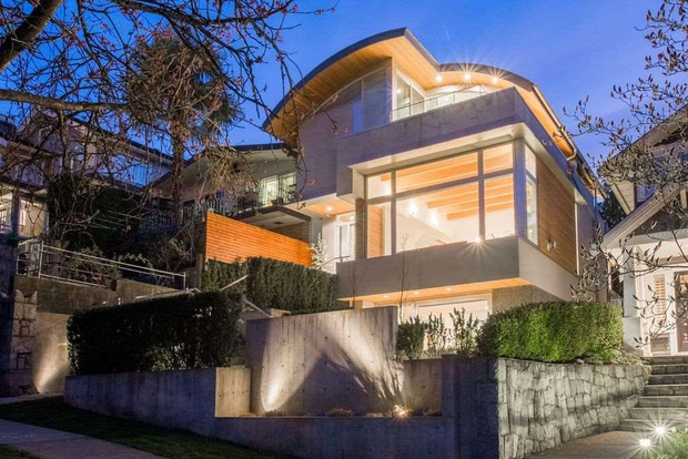 frits de vries modern house for sale in vancouver